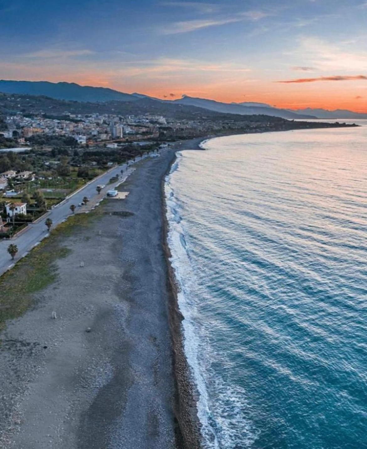 Appartamento Vista Isole Eolie Acquedolci Exterior foto